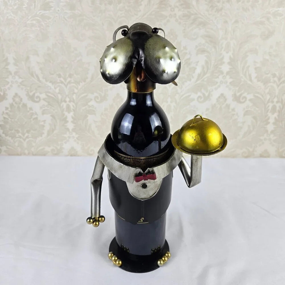 Metal Dog Wine Bottle Holder Steward Butler Free Standing Novelty Gift Whimsical